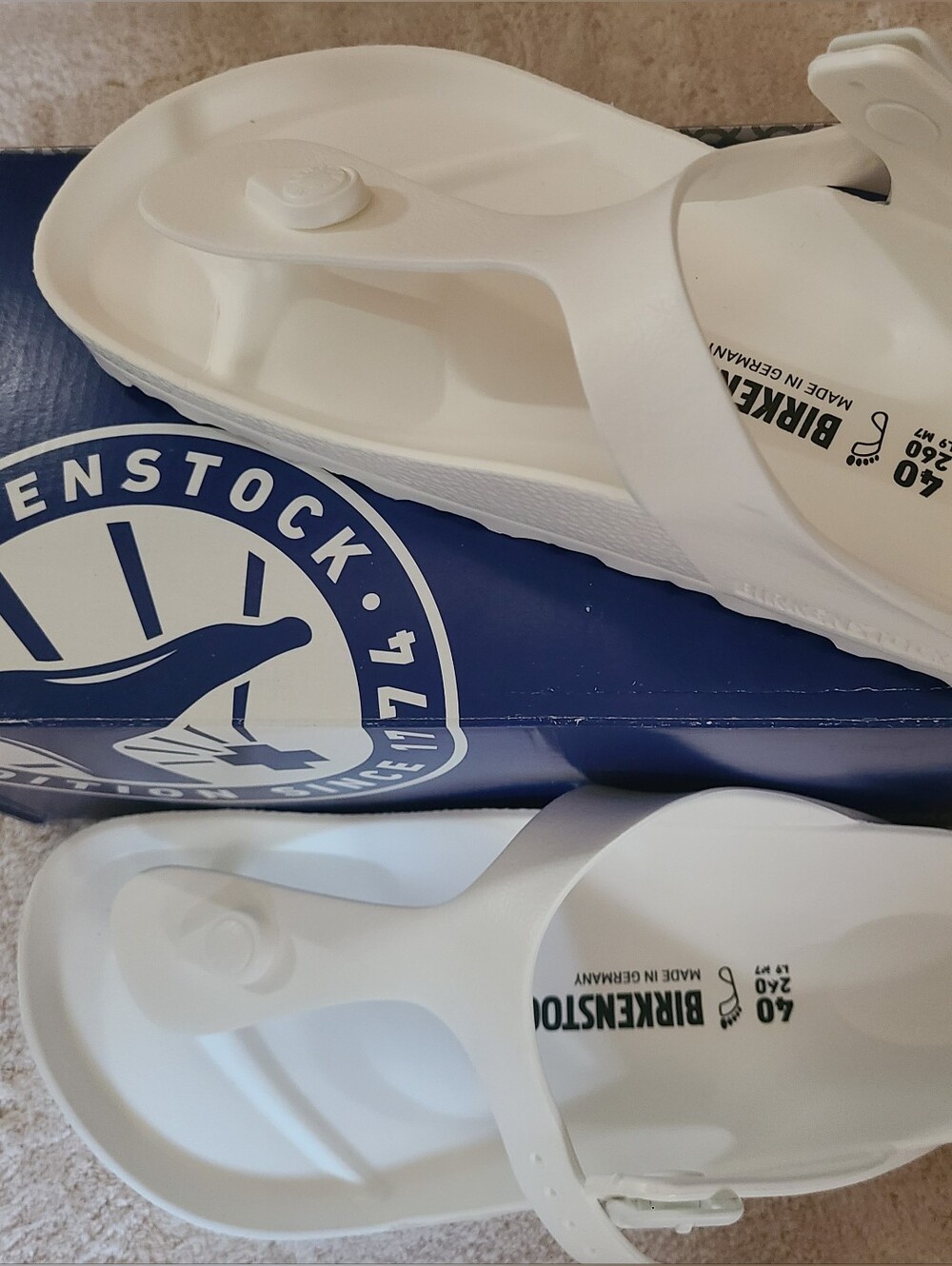 BIRKENSTOCK White Toe Post Flip Flop New With Box Size 9   40EU